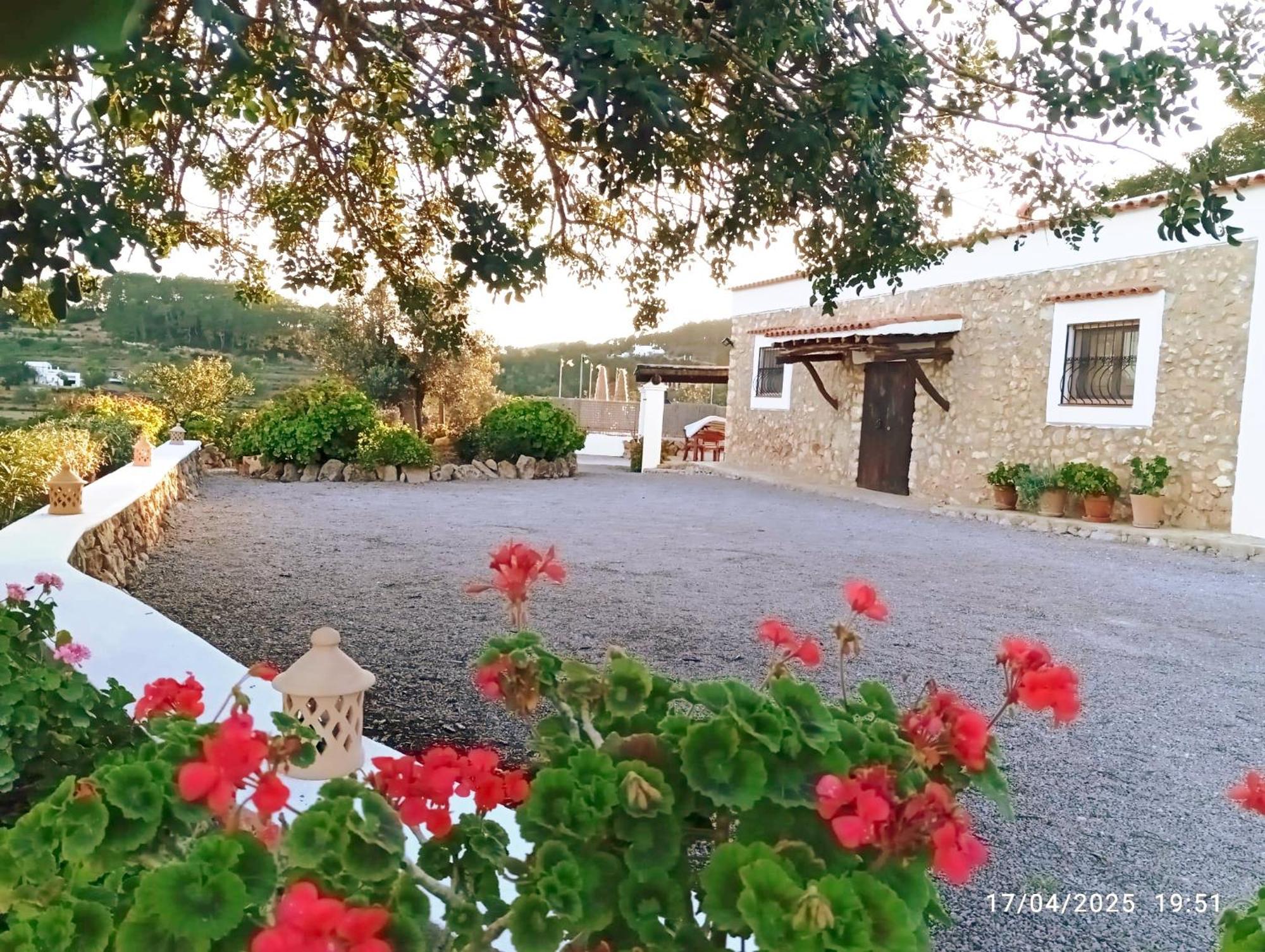 Casa Can Lluc Con Piscina, Jardin Y Vista Al Campo Sant Miquel De Balansat Exterior foto