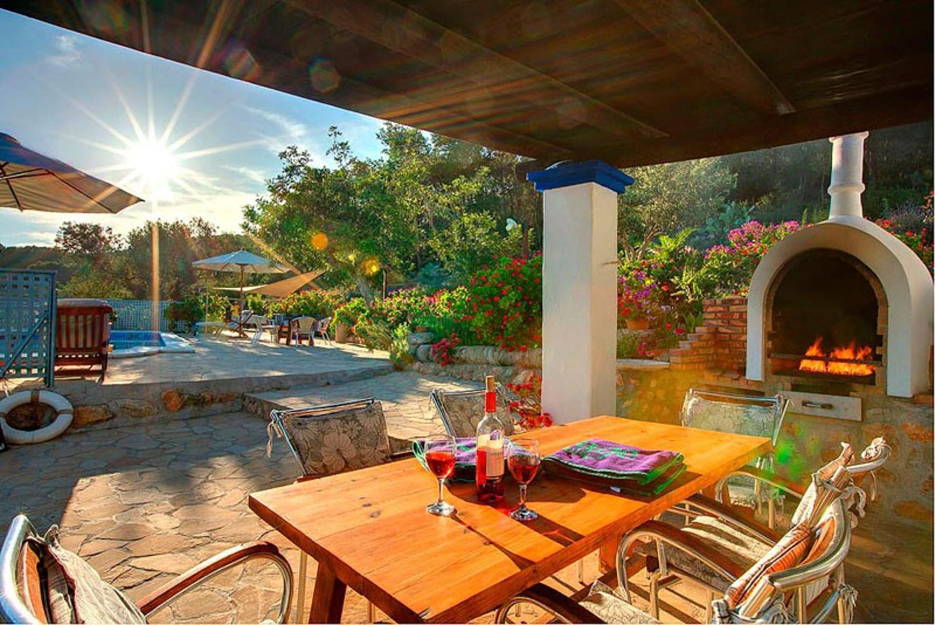Casa Can Lluc Con Piscina, Jardin Y Vista Al Campo Sant Miquel De Balansat Exterior foto